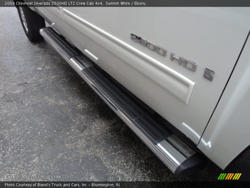 Summit White / Ebony 2009 Chevrolet Silverado 2500HD LTZ Crew Cab 4x4