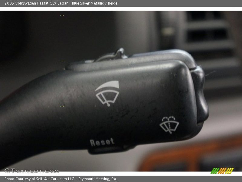 Blue Silver Metallic / Beige 2005 Volkswagen Passat GLX Sedan
