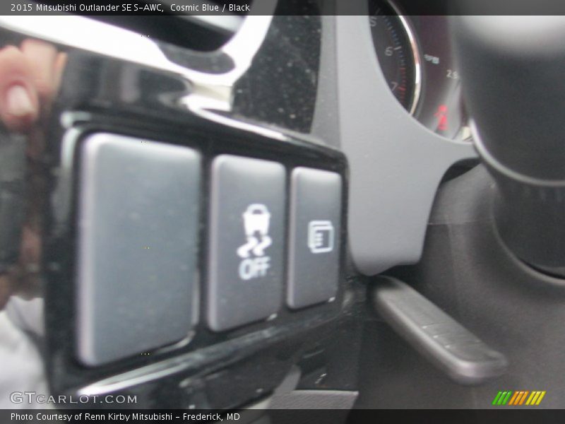 Cosmic Blue / Black 2015 Mitsubishi Outlander SE S-AWC