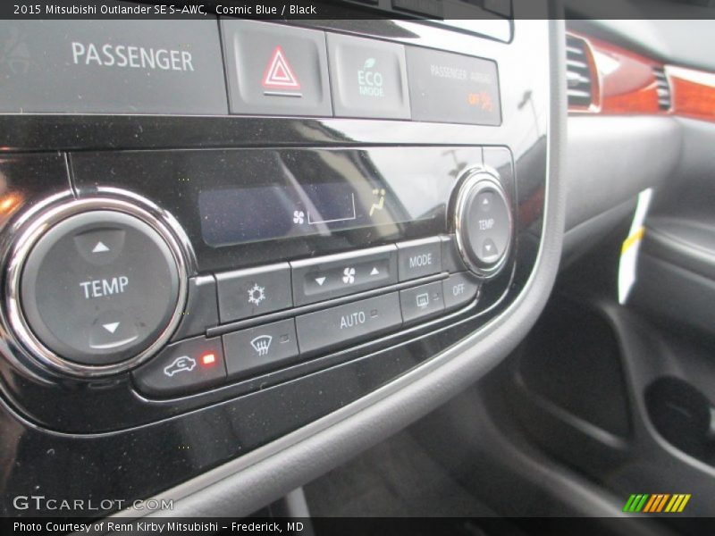 Cosmic Blue / Black 2015 Mitsubishi Outlander SE S-AWC
