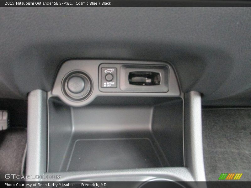 Cosmic Blue / Black 2015 Mitsubishi Outlander SE S-AWC