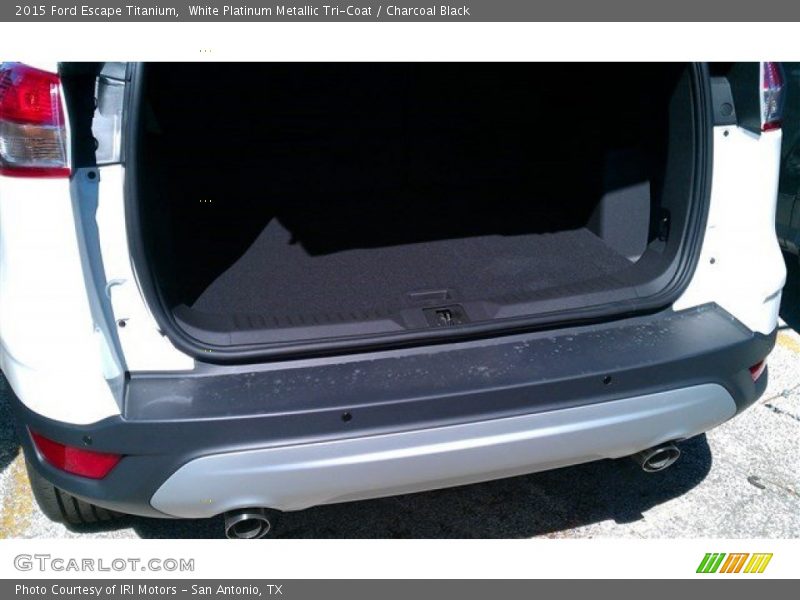 White Platinum Metallic Tri-Coat / Charcoal Black 2015 Ford Escape Titanium