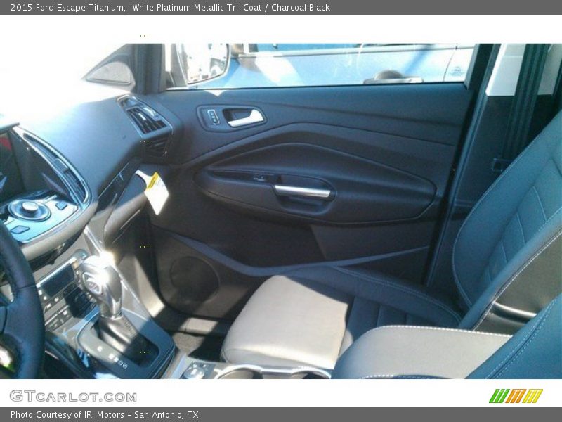 White Platinum Metallic Tri-Coat / Charcoal Black 2015 Ford Escape Titanium
