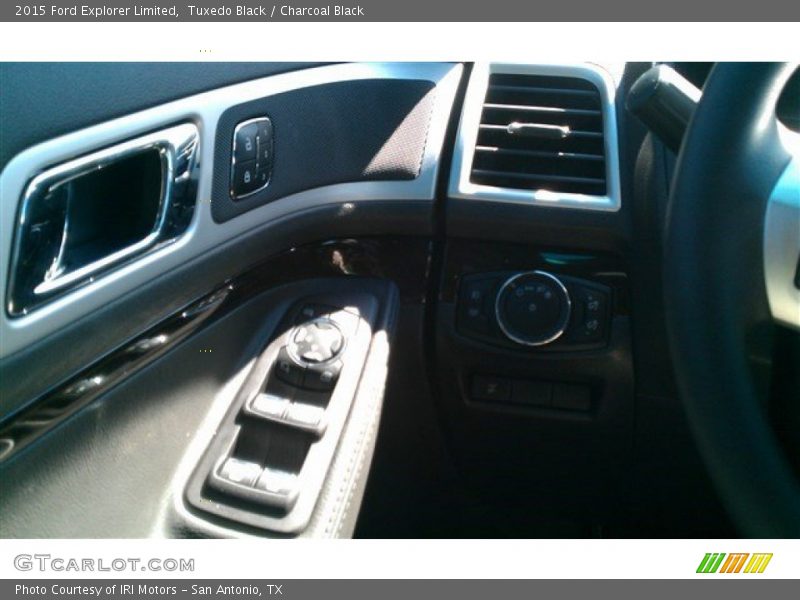 Tuxedo Black / Charcoal Black 2015 Ford Explorer Limited