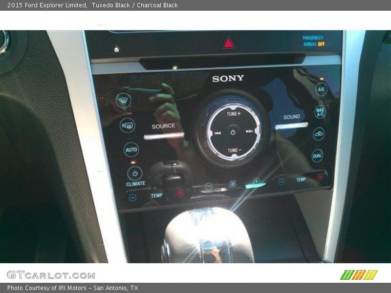 Tuxedo Black / Charcoal Black 2015 Ford Explorer Limited