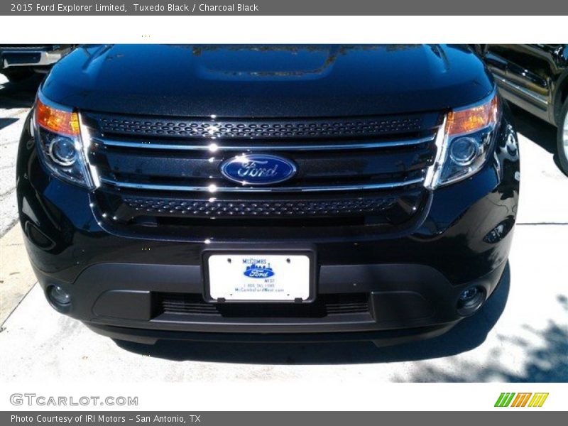 Tuxedo Black / Charcoal Black 2015 Ford Explorer Limited