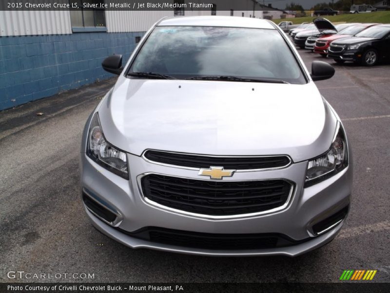 Silver Ice Metallic / Jet Black/Medium Titanium 2015 Chevrolet Cruze LS
