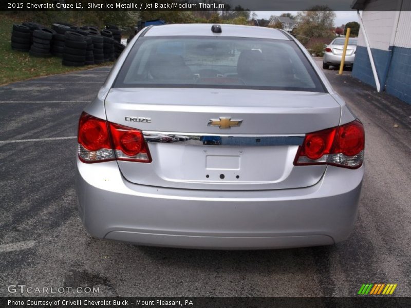 Silver Ice Metallic / Jet Black/Medium Titanium 2015 Chevrolet Cruze LS