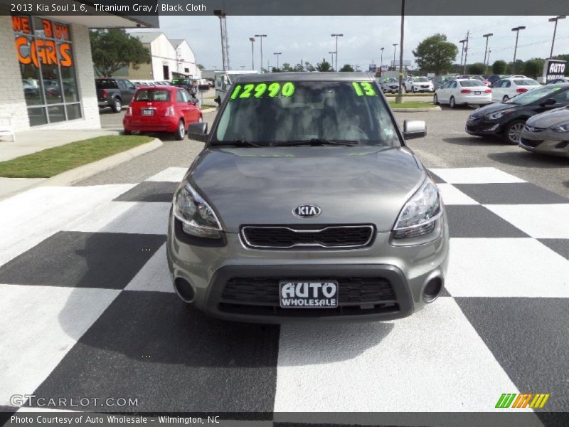 Titanium Gray / Black Cloth 2013 Kia Soul 1.6