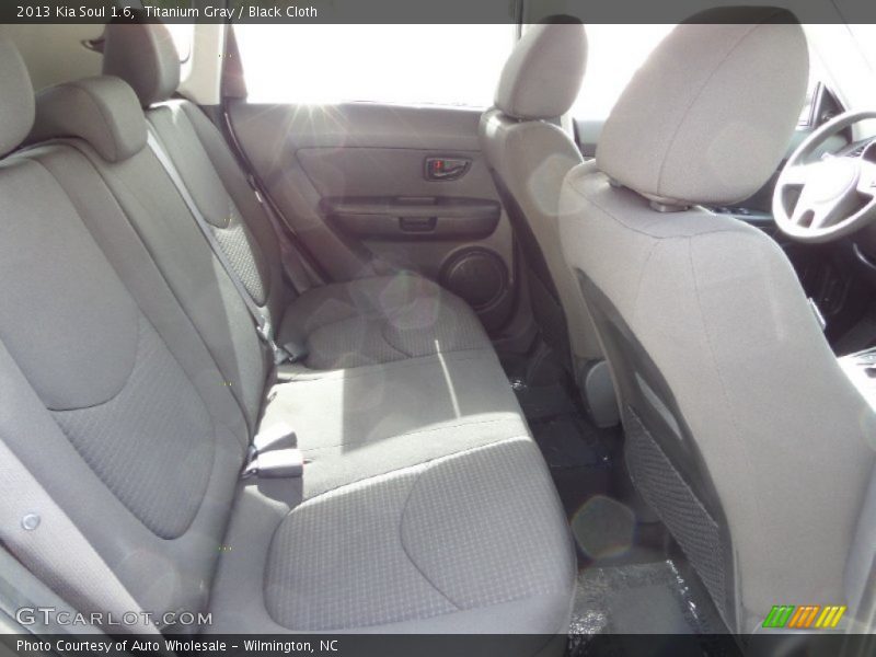 Titanium Gray / Black Cloth 2013 Kia Soul 1.6