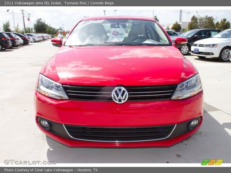Tornado Red / Cornsilk Beige 2011 Volkswagen Jetta SEL Sedan