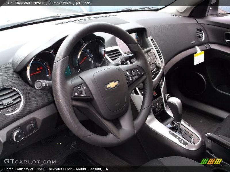 Summit White / Jet Black 2015 Chevrolet Cruze LT