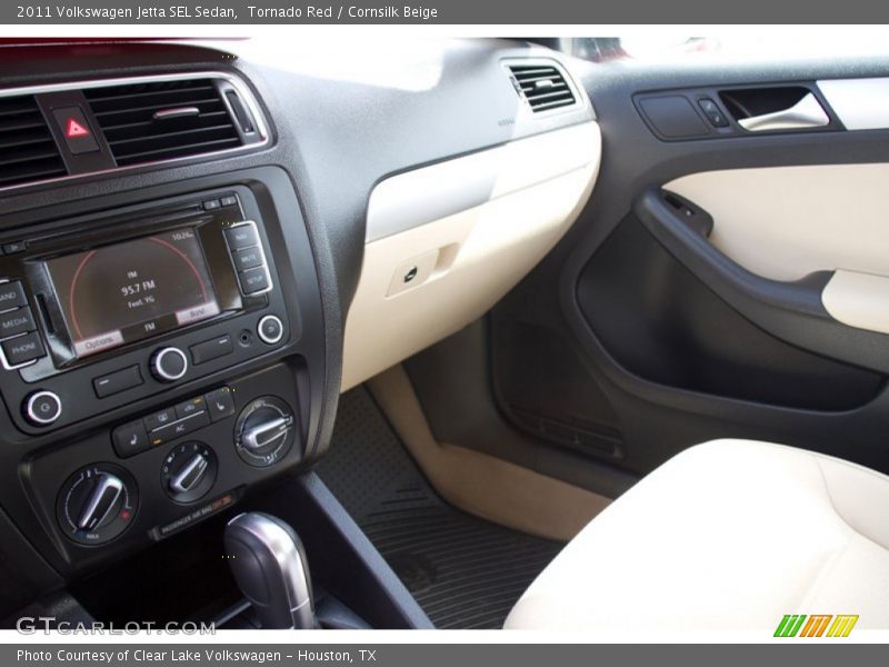 Tornado Red / Cornsilk Beige 2011 Volkswagen Jetta SEL Sedan