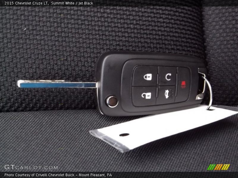 Summit White / Jet Black 2015 Chevrolet Cruze LT