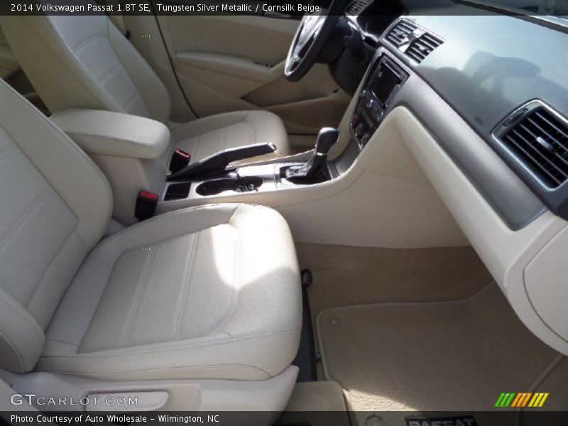 Front Seat of 2014 Passat 1.8T SE