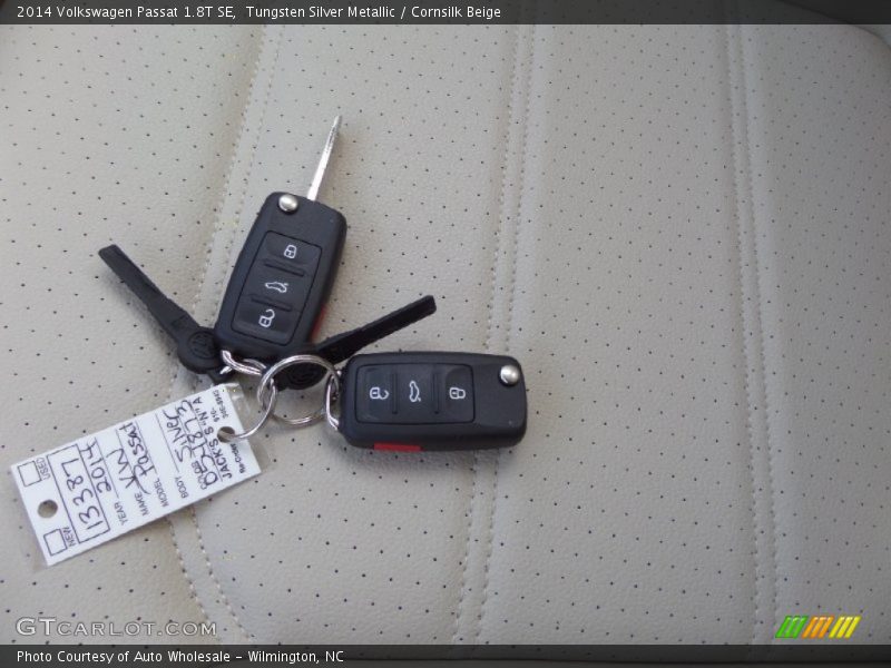 Keys of 2014 Passat 1.8T SE