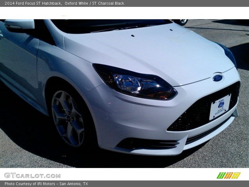 Oxford White / ST Charcoal Black 2014 Ford Focus ST Hatchback