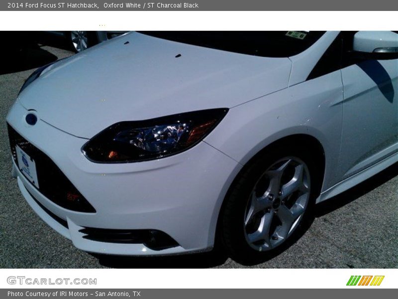 Oxford White / ST Charcoal Black 2014 Ford Focus ST Hatchback