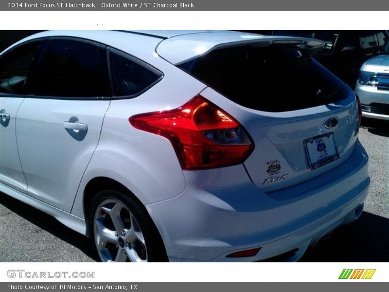 Oxford White / ST Charcoal Black 2014 Ford Focus ST Hatchback