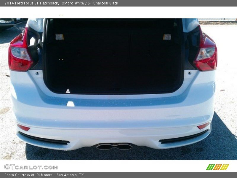 Oxford White / ST Charcoal Black 2014 Ford Focus ST Hatchback
