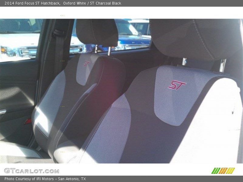 Oxford White / ST Charcoal Black 2014 Ford Focus ST Hatchback