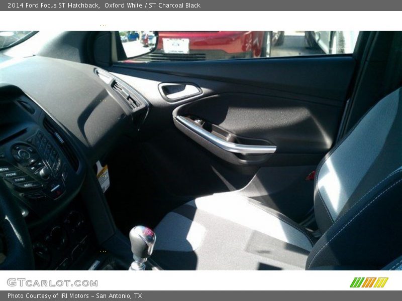 Oxford White / ST Charcoal Black 2014 Ford Focus ST Hatchback
