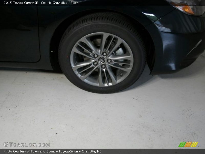 Cosmic Gray Mica / Black 2015 Toyota Camry SE