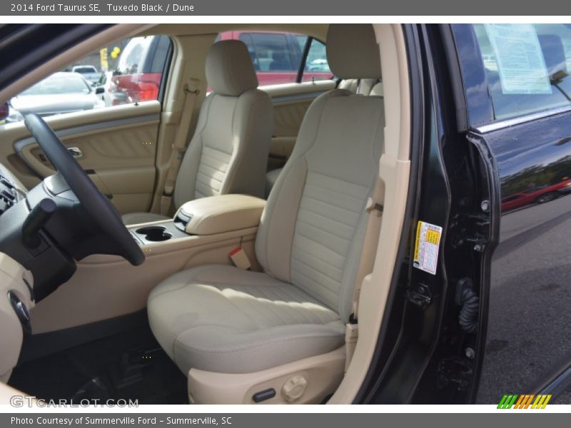 Tuxedo Black / Dune 2014 Ford Taurus SE