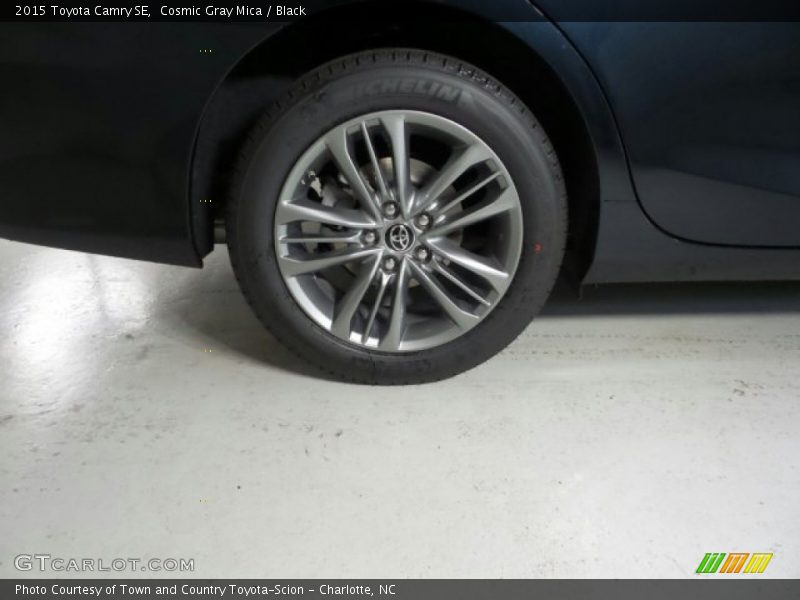 Cosmic Gray Mica / Black 2015 Toyota Camry SE