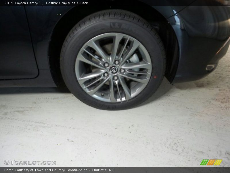 Cosmic Gray Mica / Black 2015 Toyota Camry SE