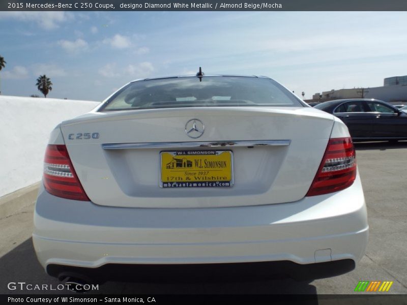 designo Diamond White Metallic / Almond Beige/Mocha 2015 Mercedes-Benz C 250 Coupe