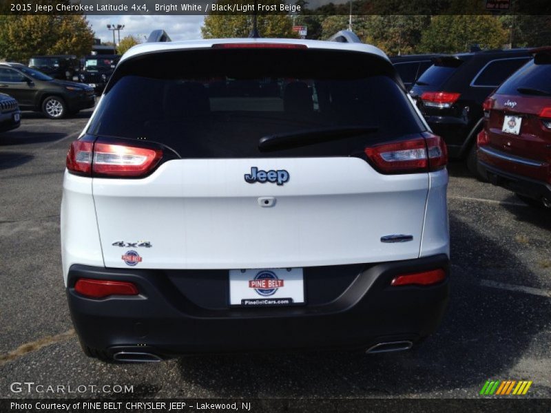 Bright White / Black/Light Frost Beige 2015 Jeep Cherokee Latitude 4x4
