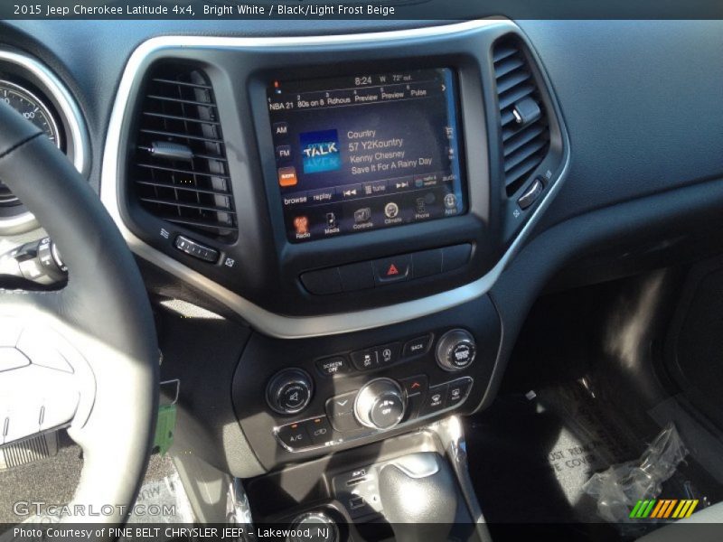 Bright White / Black/Light Frost Beige 2015 Jeep Cherokee Latitude 4x4