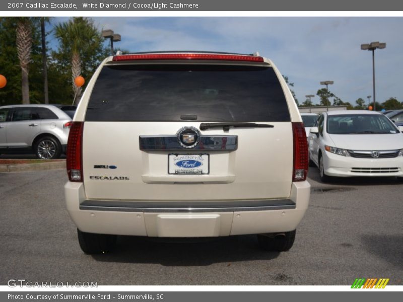 White Diamond / Cocoa/Light Cashmere 2007 Cadillac Escalade