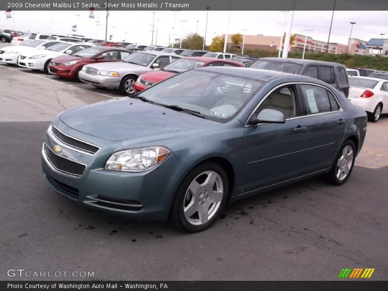 Front 3/4 View of 2009 Malibu LT Sedan
