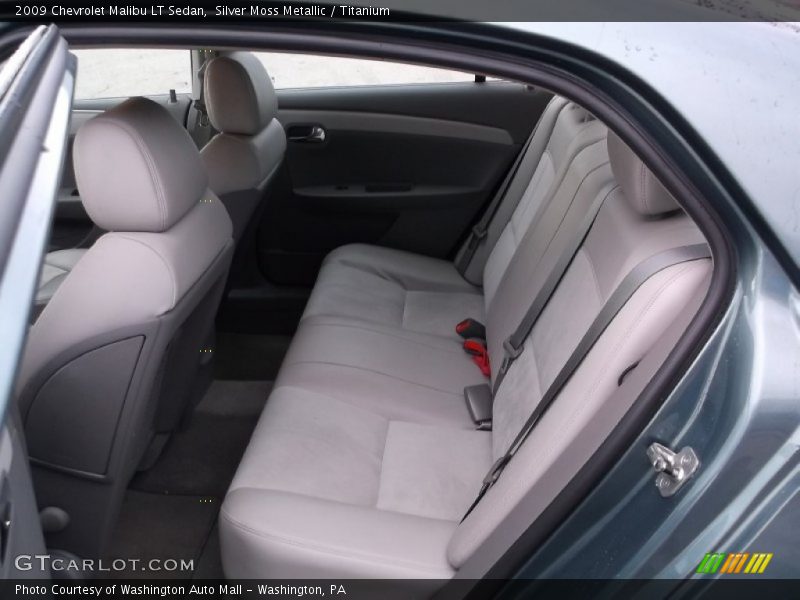 Silver Moss Metallic / Titanium 2009 Chevrolet Malibu LT Sedan