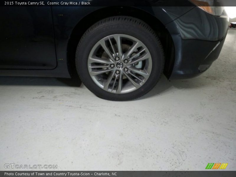 Cosmic Gray Mica / Black 2015 Toyota Camry SE