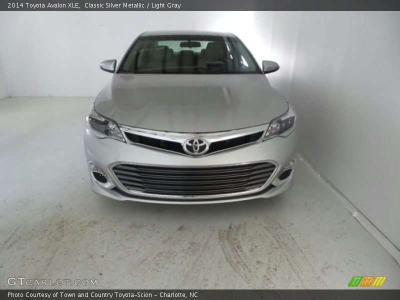 Classic Silver Metallic / Light Gray 2014 Toyota Avalon XLE