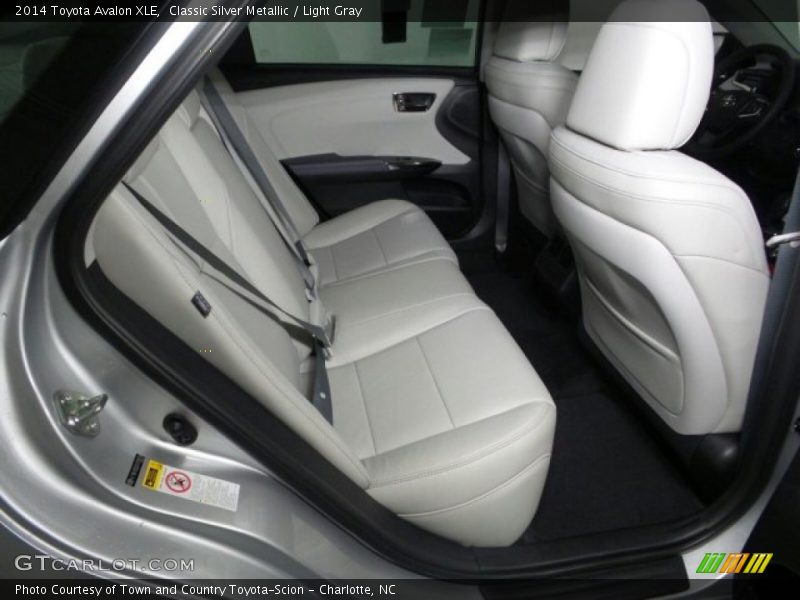 Classic Silver Metallic / Light Gray 2014 Toyota Avalon XLE