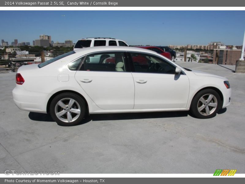 Candy White / Cornsilk Beige 2014 Volkswagen Passat 2.5L SE