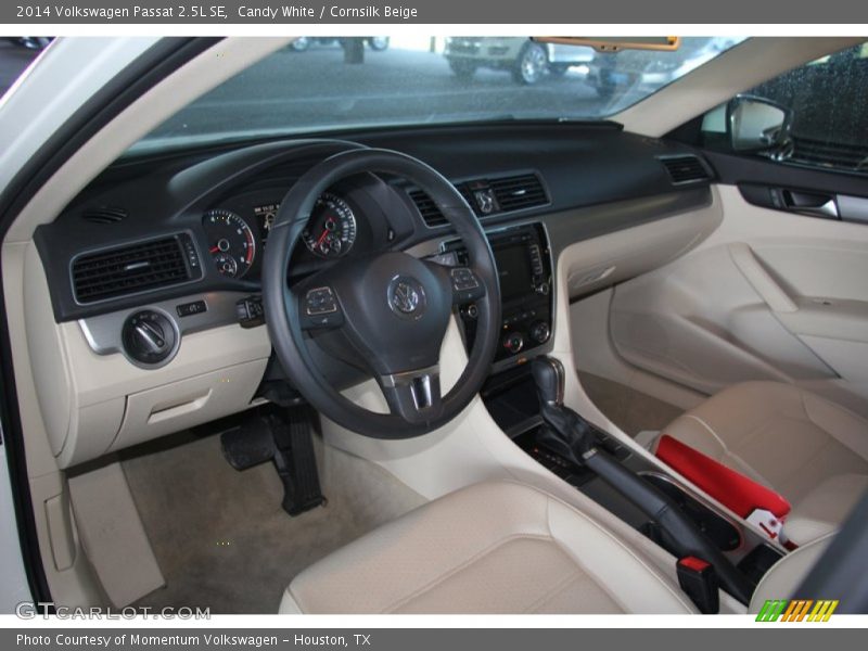 Candy White / Cornsilk Beige 2014 Volkswagen Passat 2.5L SE