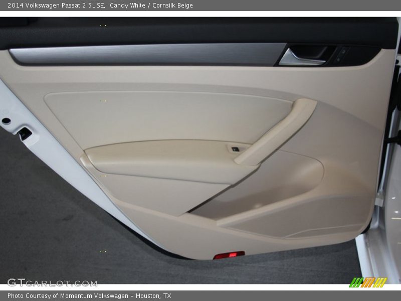 Candy White / Cornsilk Beige 2014 Volkswagen Passat 2.5L SE
