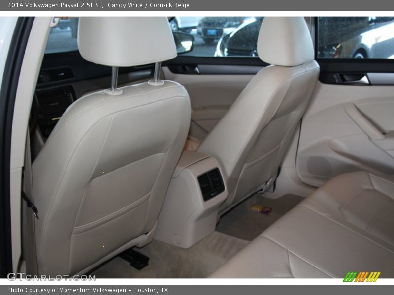 Candy White / Cornsilk Beige 2014 Volkswagen Passat 2.5L SE