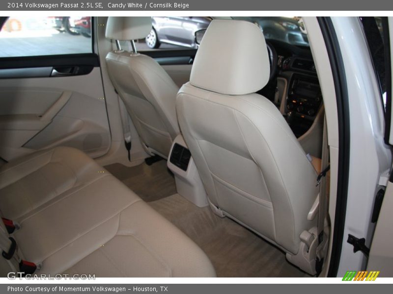 Candy White / Cornsilk Beige 2014 Volkswagen Passat 2.5L SE