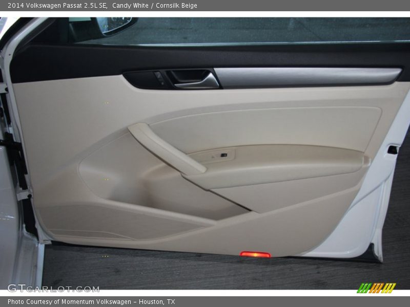Candy White / Cornsilk Beige 2014 Volkswagen Passat 2.5L SE