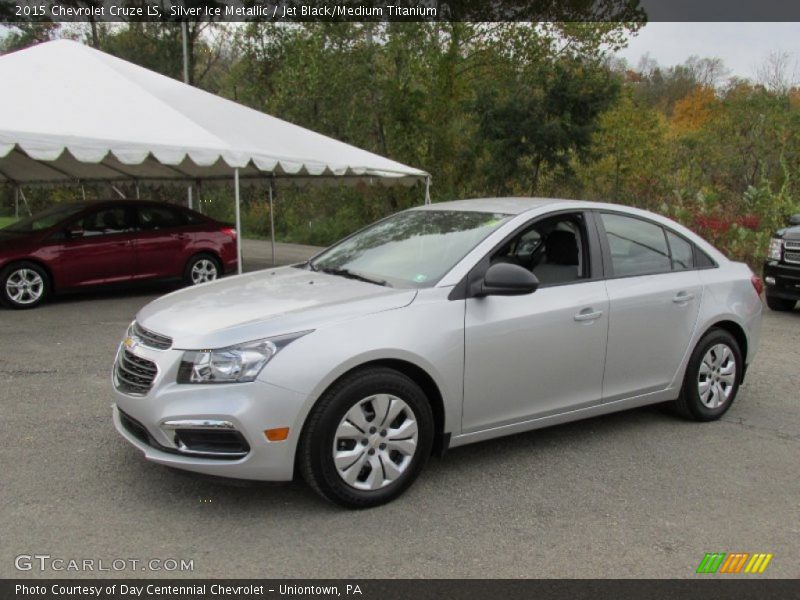 Front 3/4 View of 2015 Cruze LS