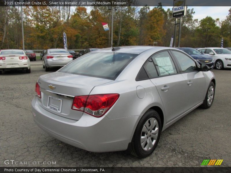 Silver Ice Metallic / Jet Black/Medium Titanium 2015 Chevrolet Cruze LS