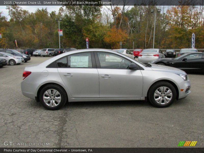 Silver Ice Metallic / Jet Black/Medium Titanium 2015 Chevrolet Cruze LS