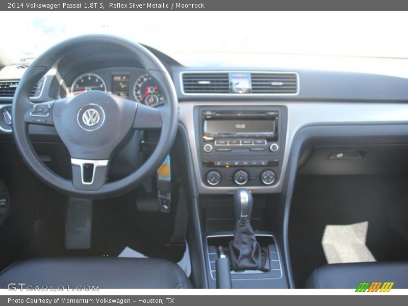 Reflex Silver Metallic / Moonrock 2014 Volkswagen Passat 1.8T S