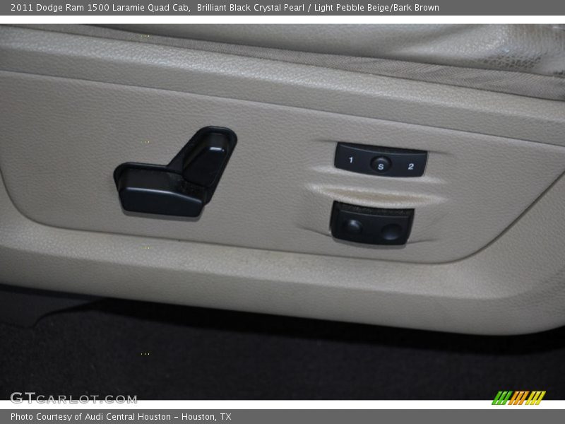 Brilliant Black Crystal Pearl / Light Pebble Beige/Bark Brown 2011 Dodge Ram 1500 Laramie Quad Cab